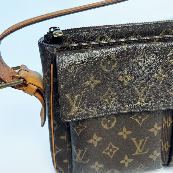 SOLD - Picture 4 of 10